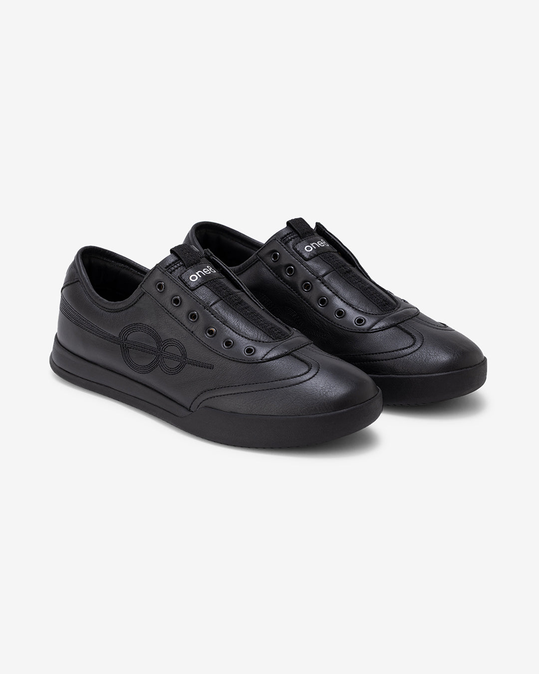 One8 Sports Seam Pavilion Women's Laceless Lifestyle Sneakers Black