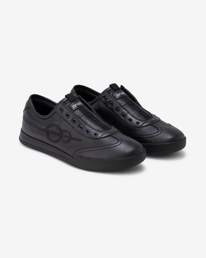 One8 Sports Seam Pavilion Women's Laceless Lifestyle Sneakers Black
